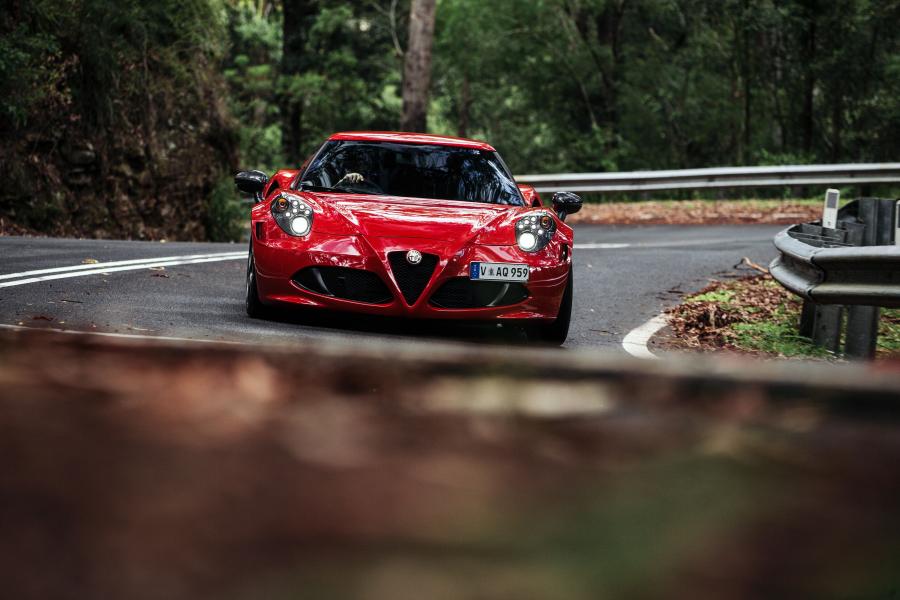  Alfa Romeo 4C Launch Edition (960) 2015 года  (AU) (фото 15 из 40)